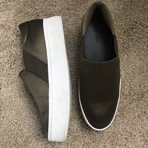 Vince sneakers